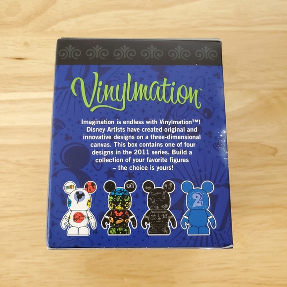 Disney 2011 Vinylmation Black/Silver Figure - Picture 3 of 3